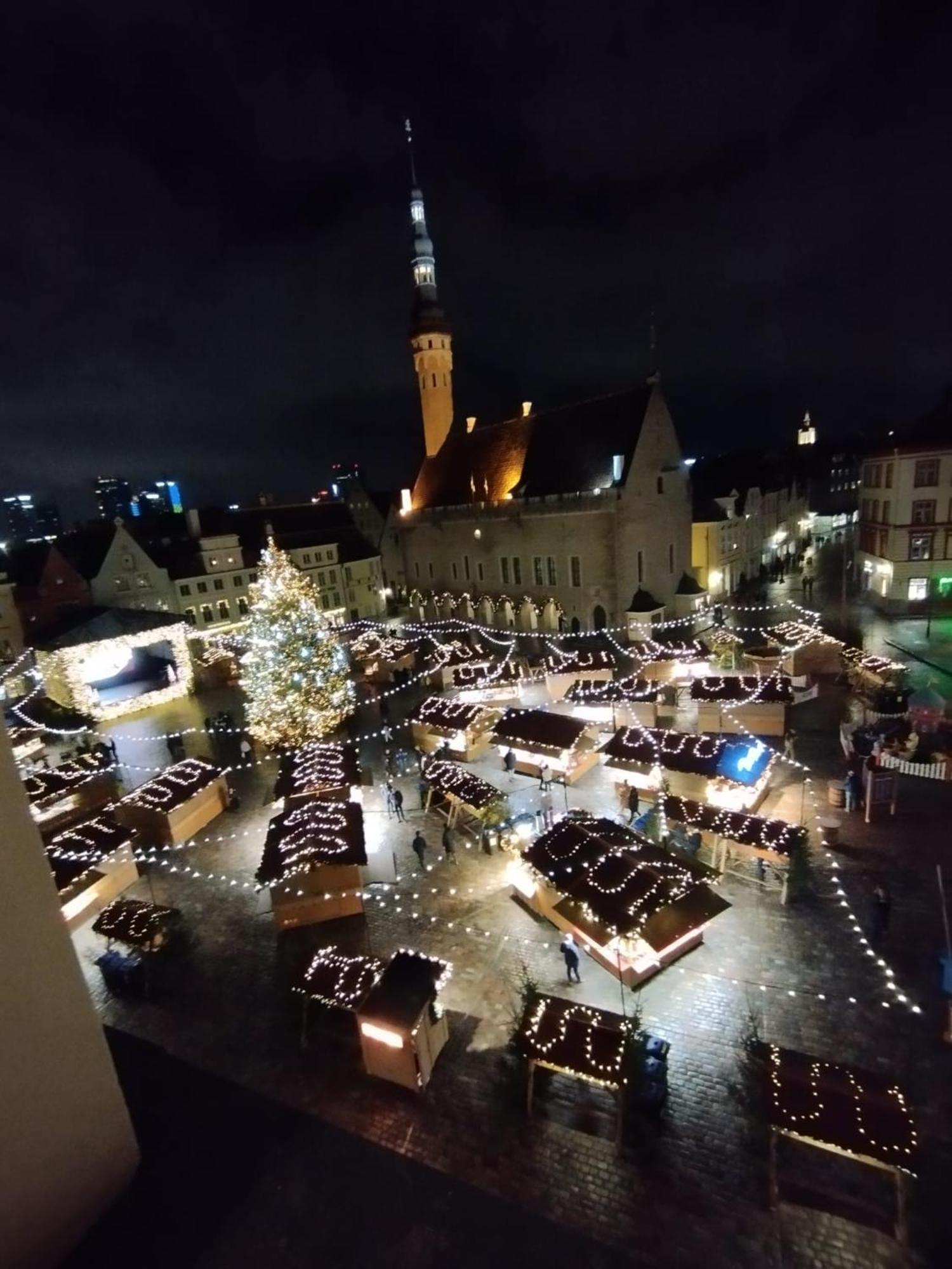 Old Town Square Residence Tallinn Exterior photo